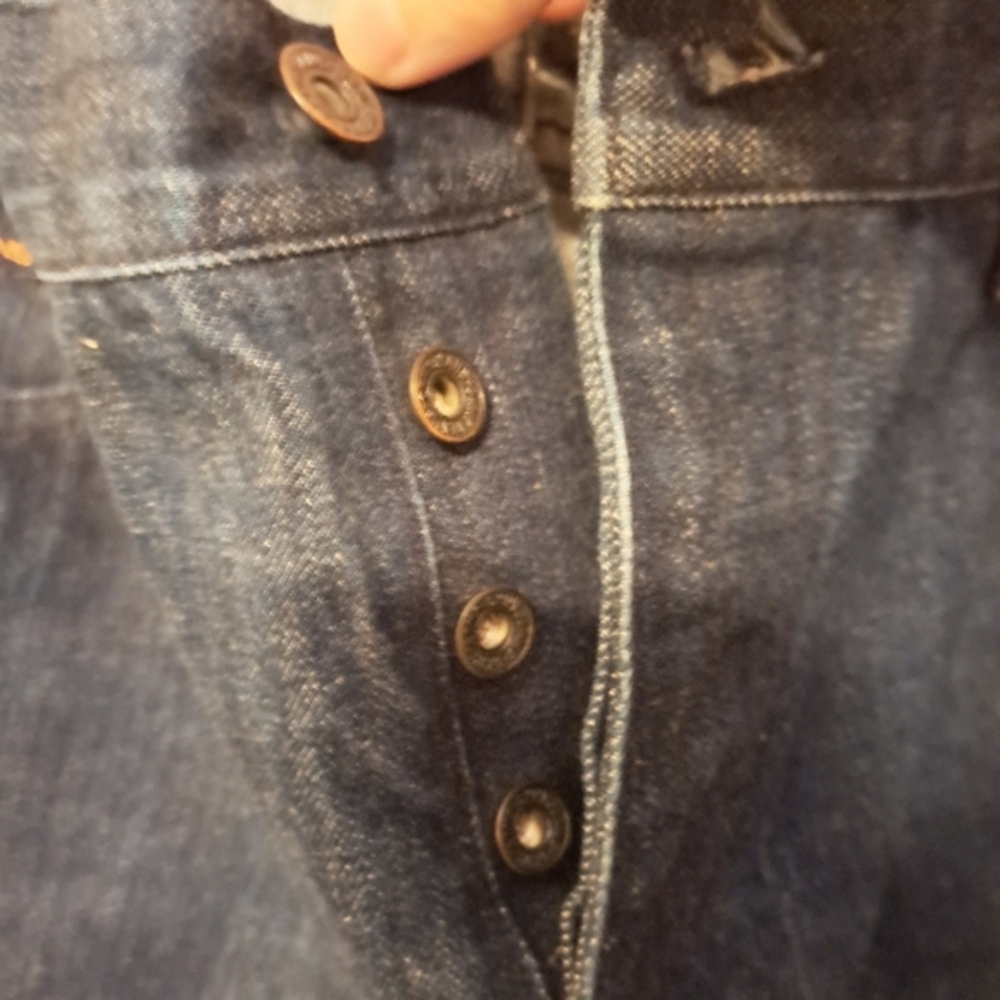 DKNY BUTTON FLY JEAN'S,ANKLE SIDE ZIPPERS